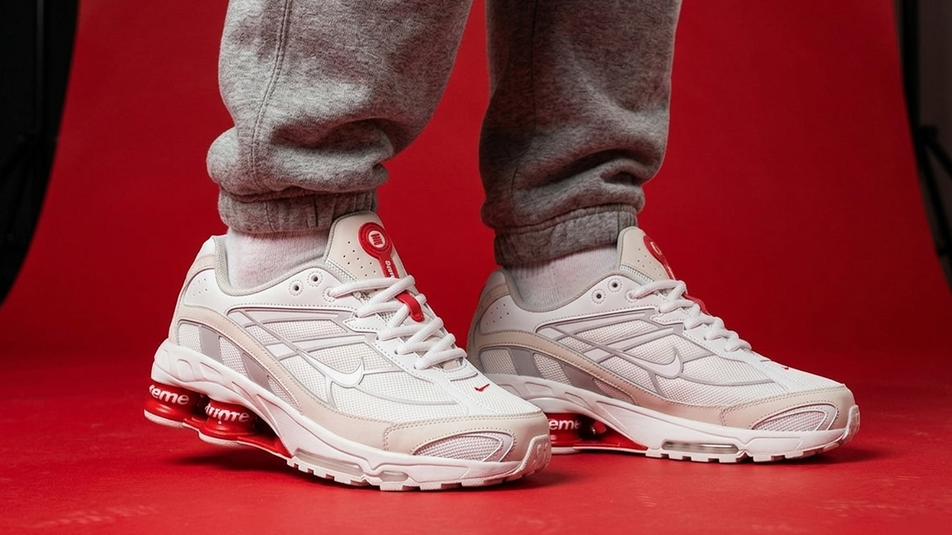 Модные кроссовки Nike Supreme под повседневный гардероб
